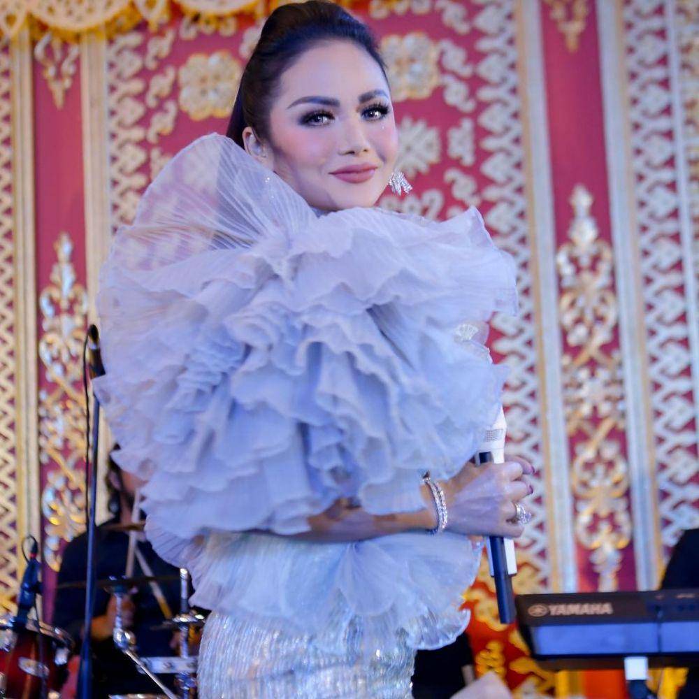 potret Krisdayanti (instagram.com/krisdayantilemos)