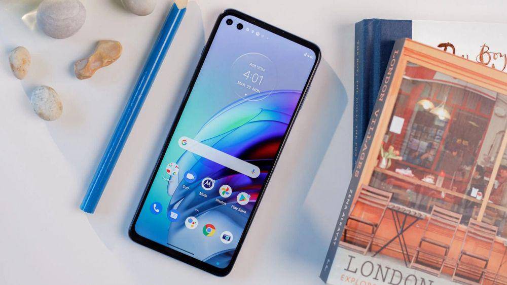 potret Motorola Moto G100 (techadvisor.com)