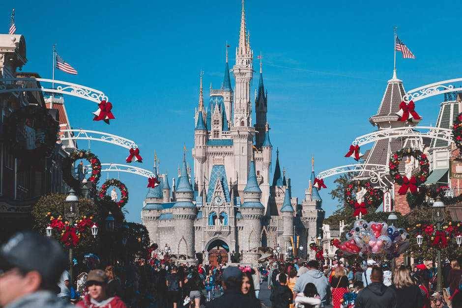 ilustrasi disneyland (pexels.com/@thatguycraig000)