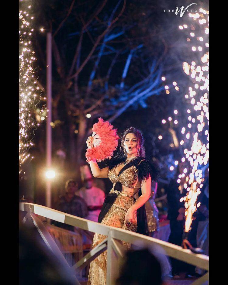 Sangeet Shama Sikander (The Wedding Story via instagram.com/shamasikander)