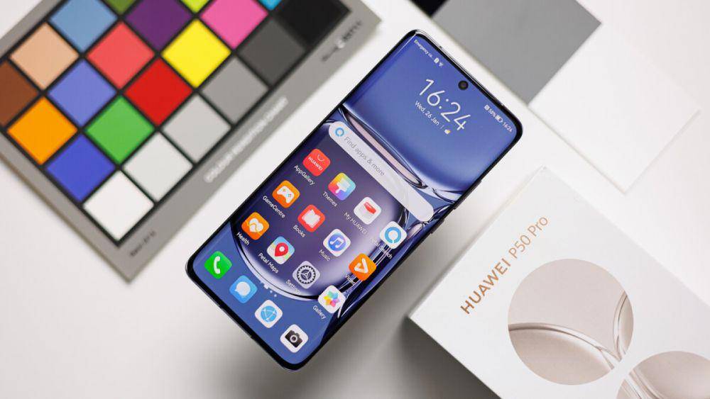potret Huawei P50 Pro (phonearena.com)