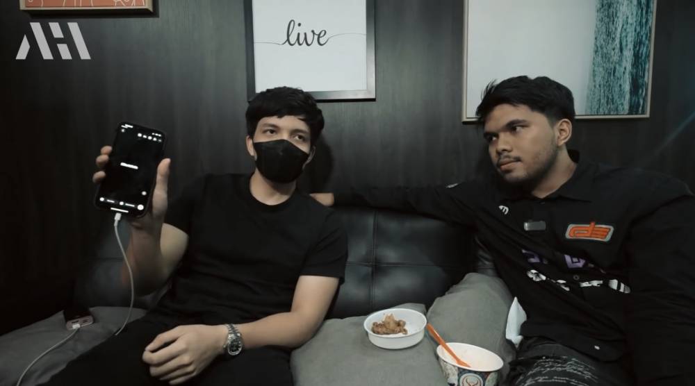 Momen Atta beri pesan setelah kabar Thoriq dan Fuji putus (Dok. Youtube/ Atta Halilintar)