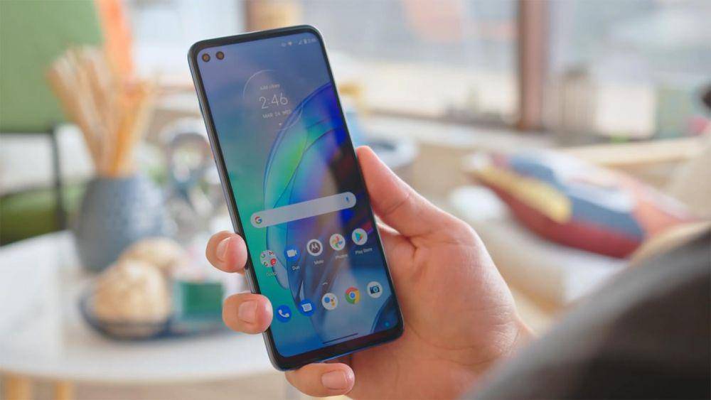 potret Motorola Moto G100 (androidinfotech.com)