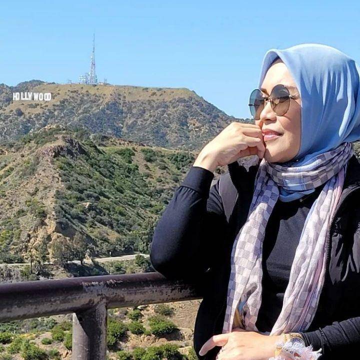 potret liburan Umi Kalsum (instagram.com/mom_ayting92_)