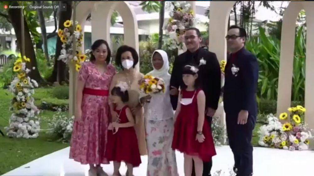 Pernikahan stafsus Jokowi, Ayu Kartika Dewi (Youtube.com/Ayu Kartika Dewi)