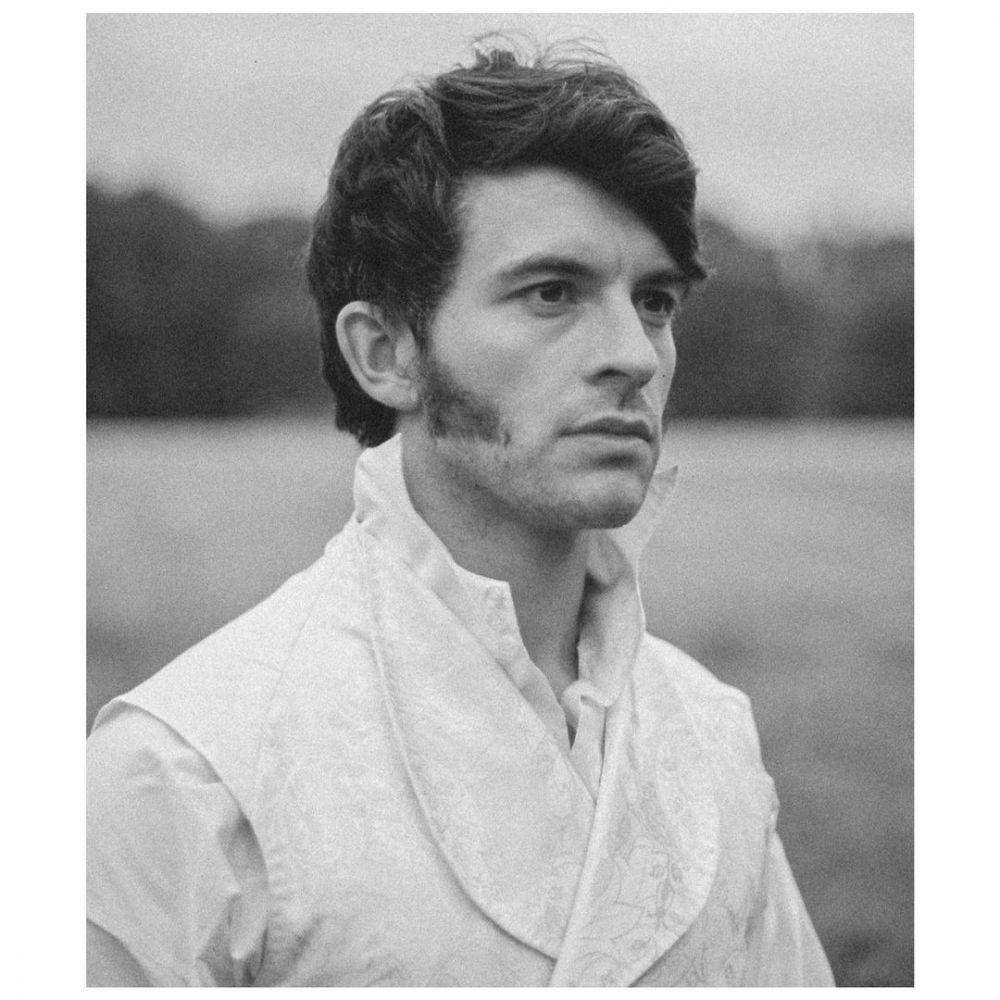 potret Jonathan Bailey dalam Bridgerton (instagram.com/jbayleaf)