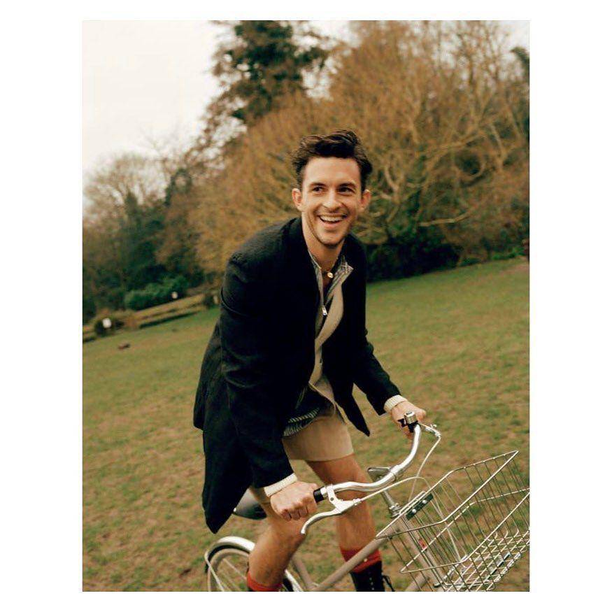 potret Jonathan Bailey (instagram.com/jbayleaf)