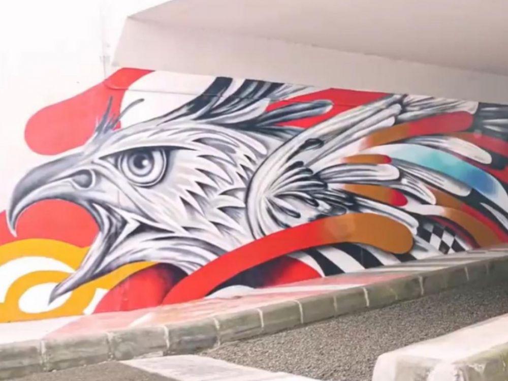 potret mural terowongan sirkuit mandalika (instagram com/localfest.id)