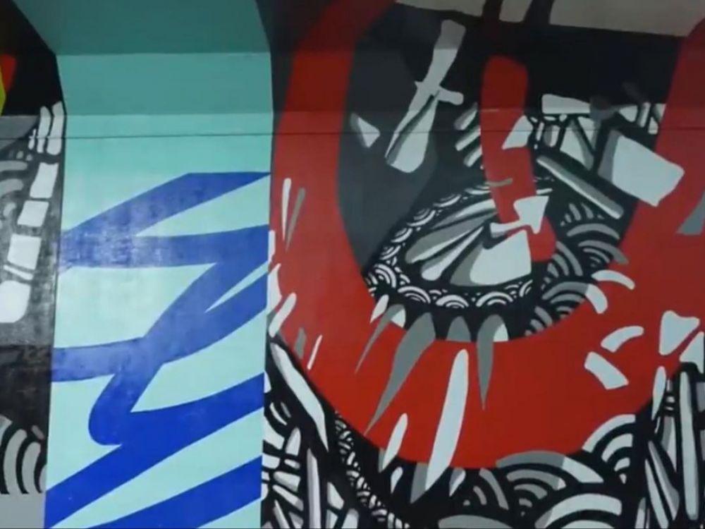 potret mural terowongan sirkuit mandalika (instagram com/localfest.id)