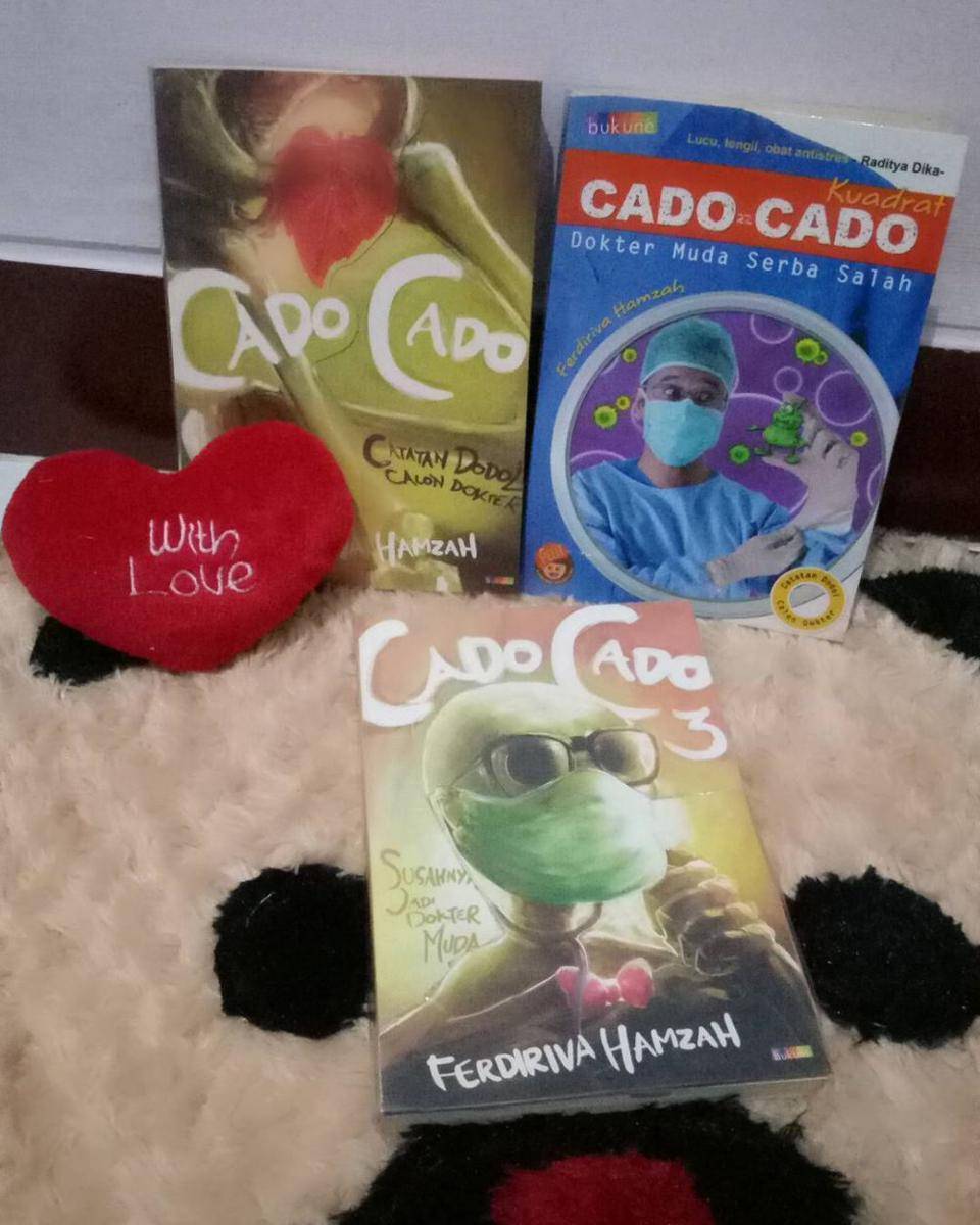 novel seri Cado-cado karya Ferdinan Hamzah (instagram.com/putridemebri)
