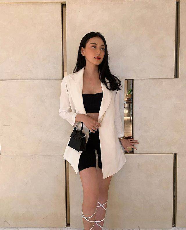 Maria Yolanda (instagram.com/yolandaawenur)