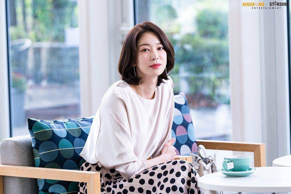Oh Hye Won (instagram.com/ozahir_)