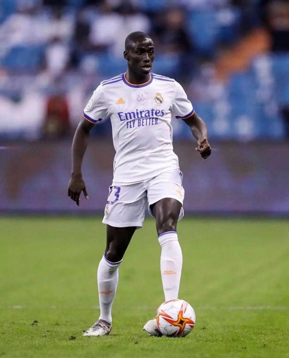 Ferland Mendy tampil berkostum Real Madrid. (instagram.com/ferland_mendy)