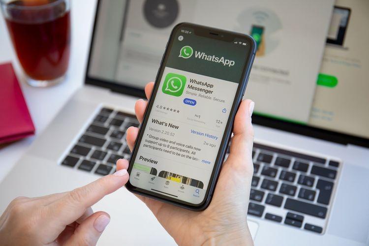 8 Cara Jualan Online di WhatsApp dan Manfaatnya Agar Makin Cuan