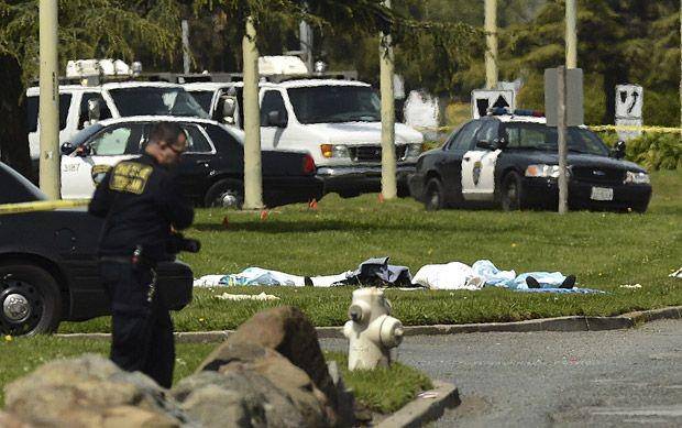 Suasana di Oikos University pasca kejadian. (latimesblogs.latimes.com)