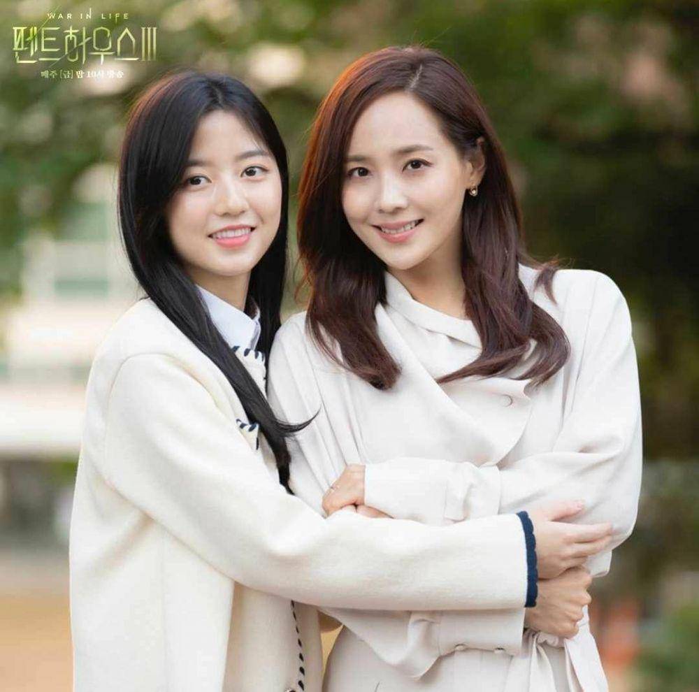 Kim Hyun Soo dan Eugene di drama Penthouse (instagram.com/sbsdrama.official)