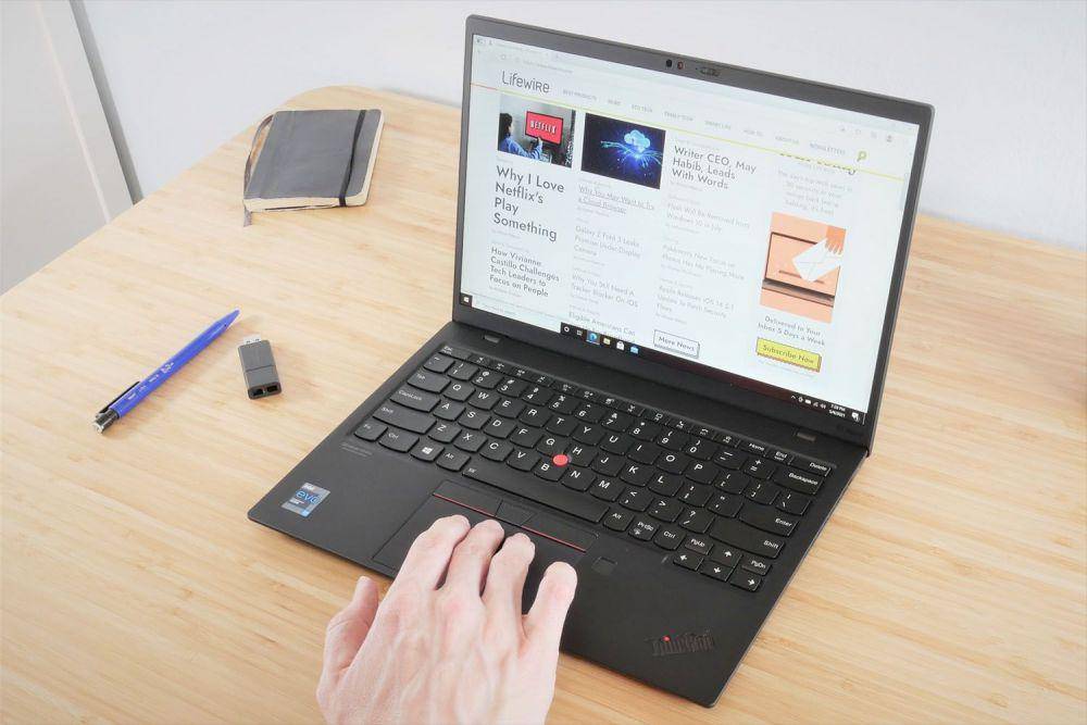 potret Lenovo ThinkPad X1 Nano (lifewire.com)