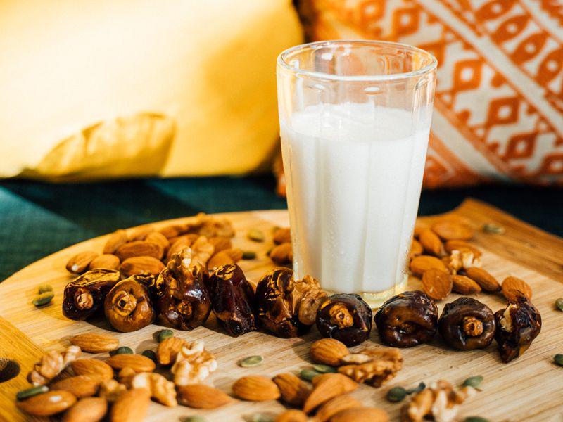 9 Pilihan Susu Alternatif: Fungsi dan Batas Konsumsi Harian