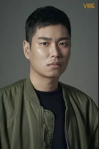 Lee Kyo Yeob (vibeactors.com)