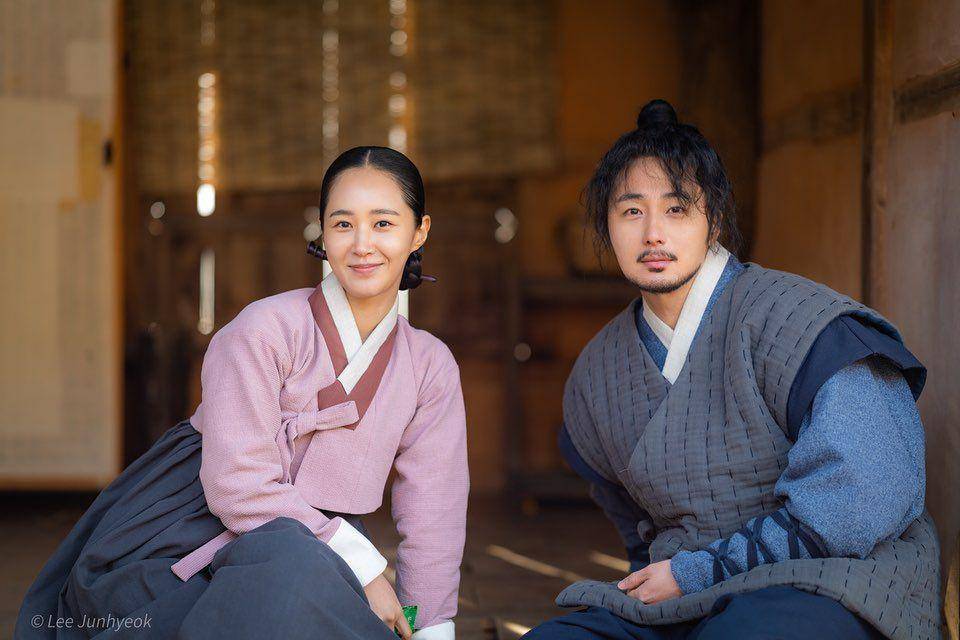 Yuri SNSD dan Jung Il Woo di drama Bossam: Steal the Fate (instagram.com/yulyulk)