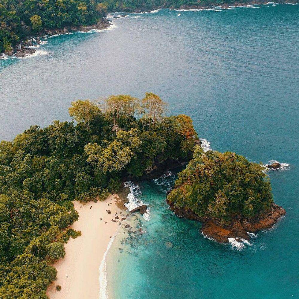 potret pesona Pantai Teluk Hijau (instagram.com/anankirioke)