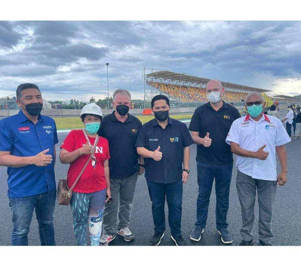 Rara Istiati Wulandari pawang hujan di MotoGP Mandalika (Instagram.com/rara_cahayatarotindigo)