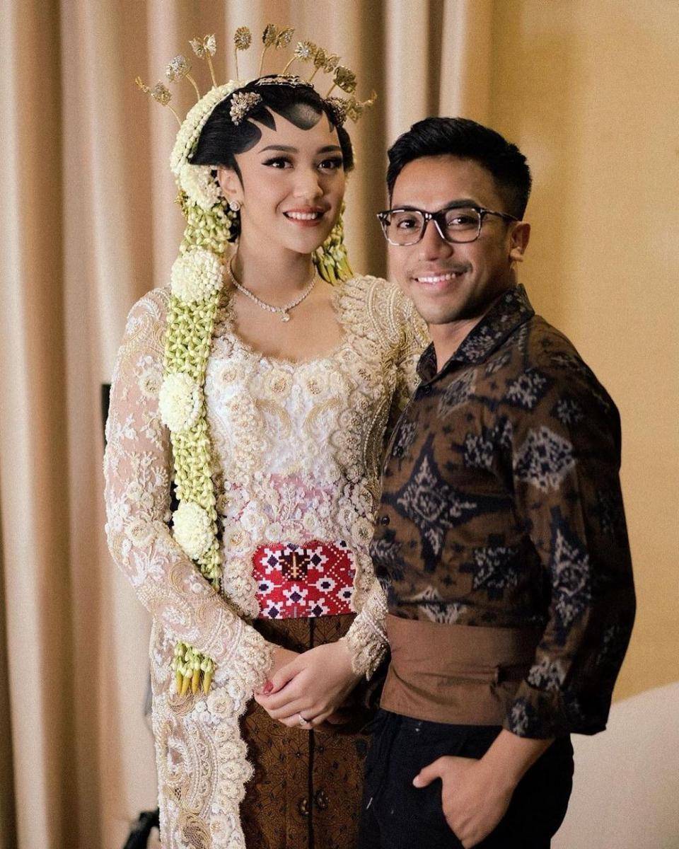 Busana pernikahan Putri Tanjung. (instagram.com/bubahalfian)