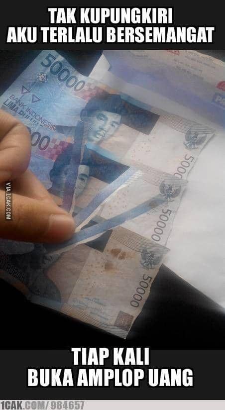 buka amplop nyesek (1cak.com)