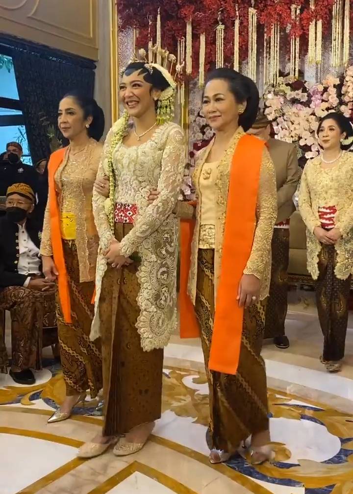 Pernikahan Putri Tanjung dan Guinandra Jatikusumo 20/3/2022 (Instagram.com/annisayudhoyono)