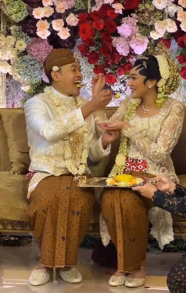 Pernikahan Putri Tanjung dan Guinandra Jatikusumo 20/3/2022 (Instagram.com/annisayudhoyono)