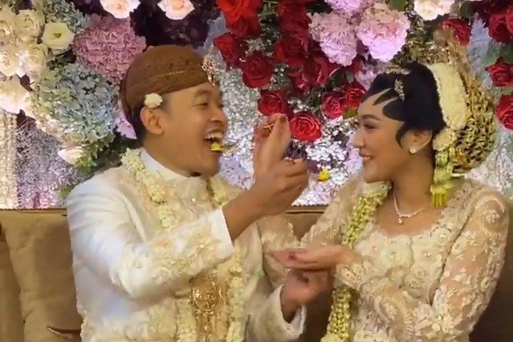 Selamat! Putri Tanjung dan Guinandra Jatikusumo Resmi Menikah