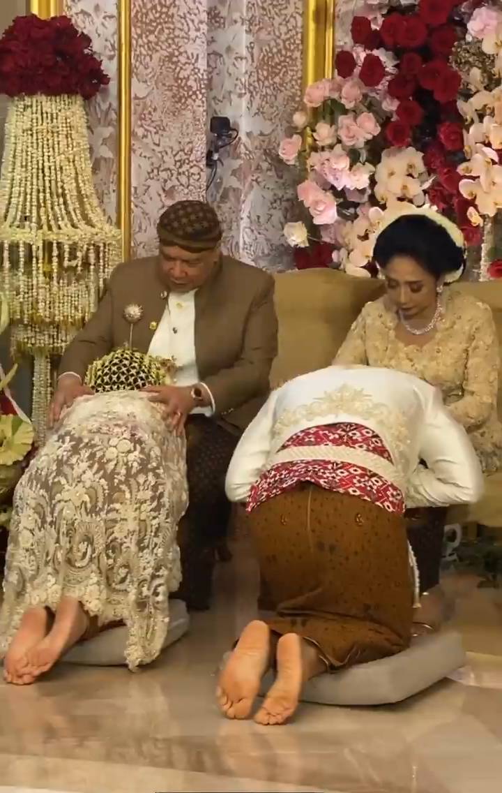 Pernikahan Putri Tanjung dan Guinandra Jatikusumo 20/3/2022 (Instagram.com/annisayudhoyono)