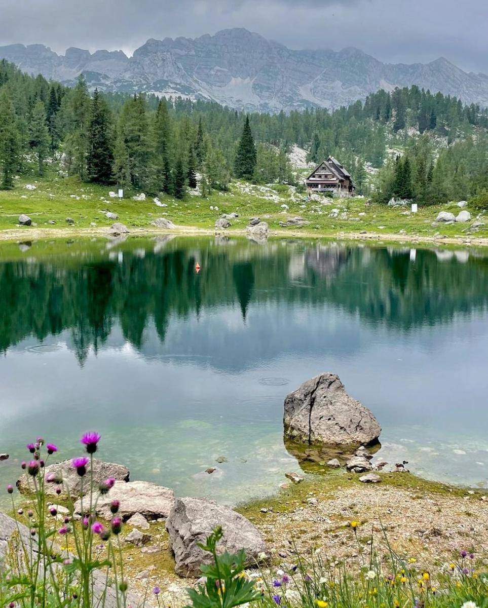 potret Black Lake (instagram.com/zuz_de_prague)