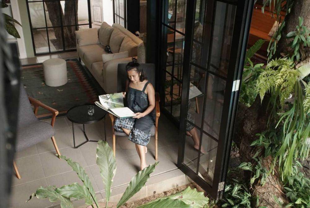 dekorasi rumah Dwi Sasono dan Widi Mulia (@trirtn via instagram.com/widimulia)