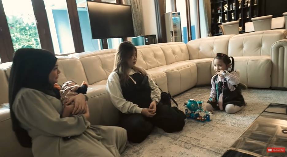 Shabira Lala dan Baby Ameena (YouTube.com/AH)