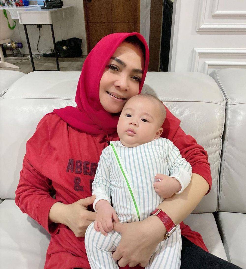 potret Rieta Amilia dan Rayyanza Malik Ahmad (instagram.com/rieta_amilia)