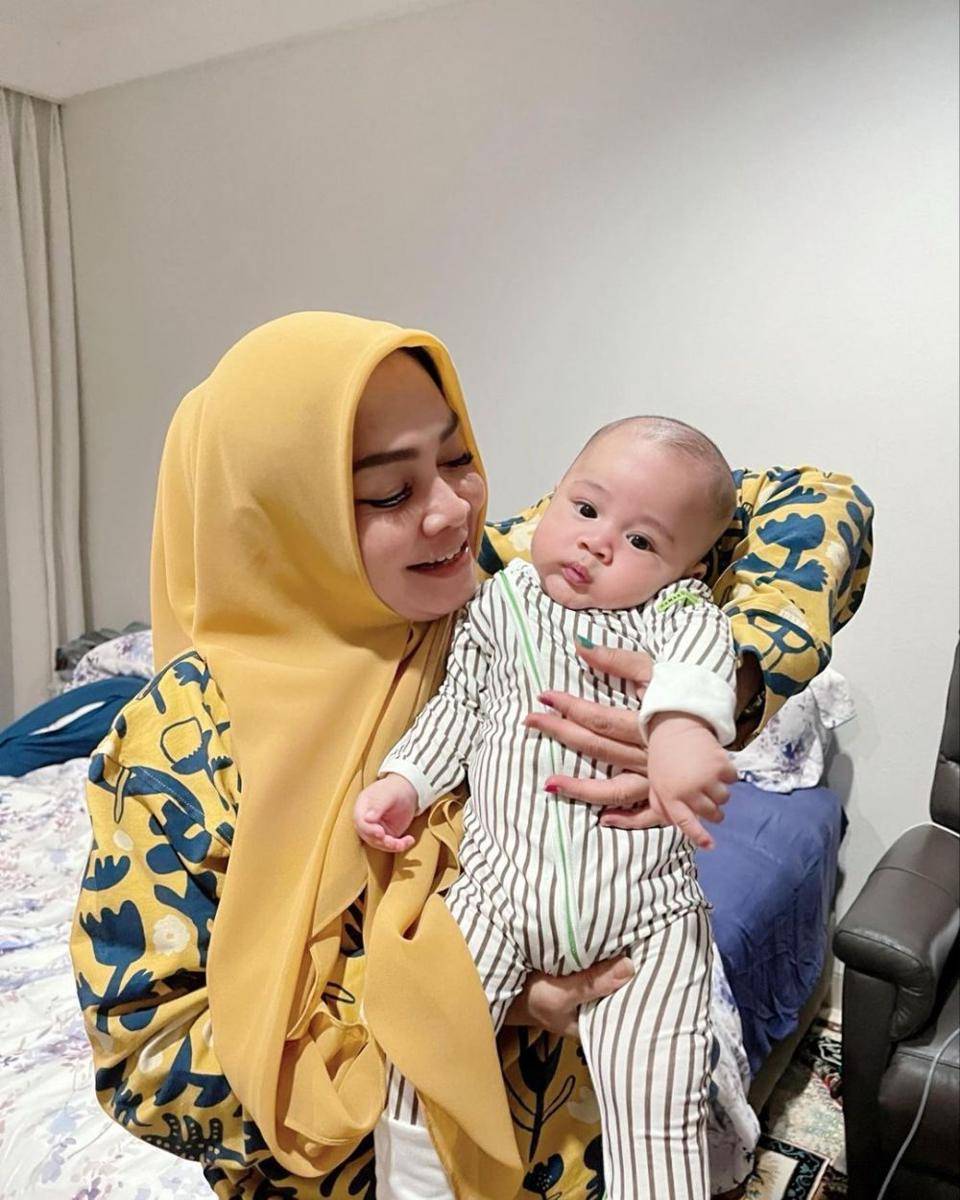 potret Rieta Amilia dan Rayyanza Malik Ahmad (instagram.com/rieta_amilia)