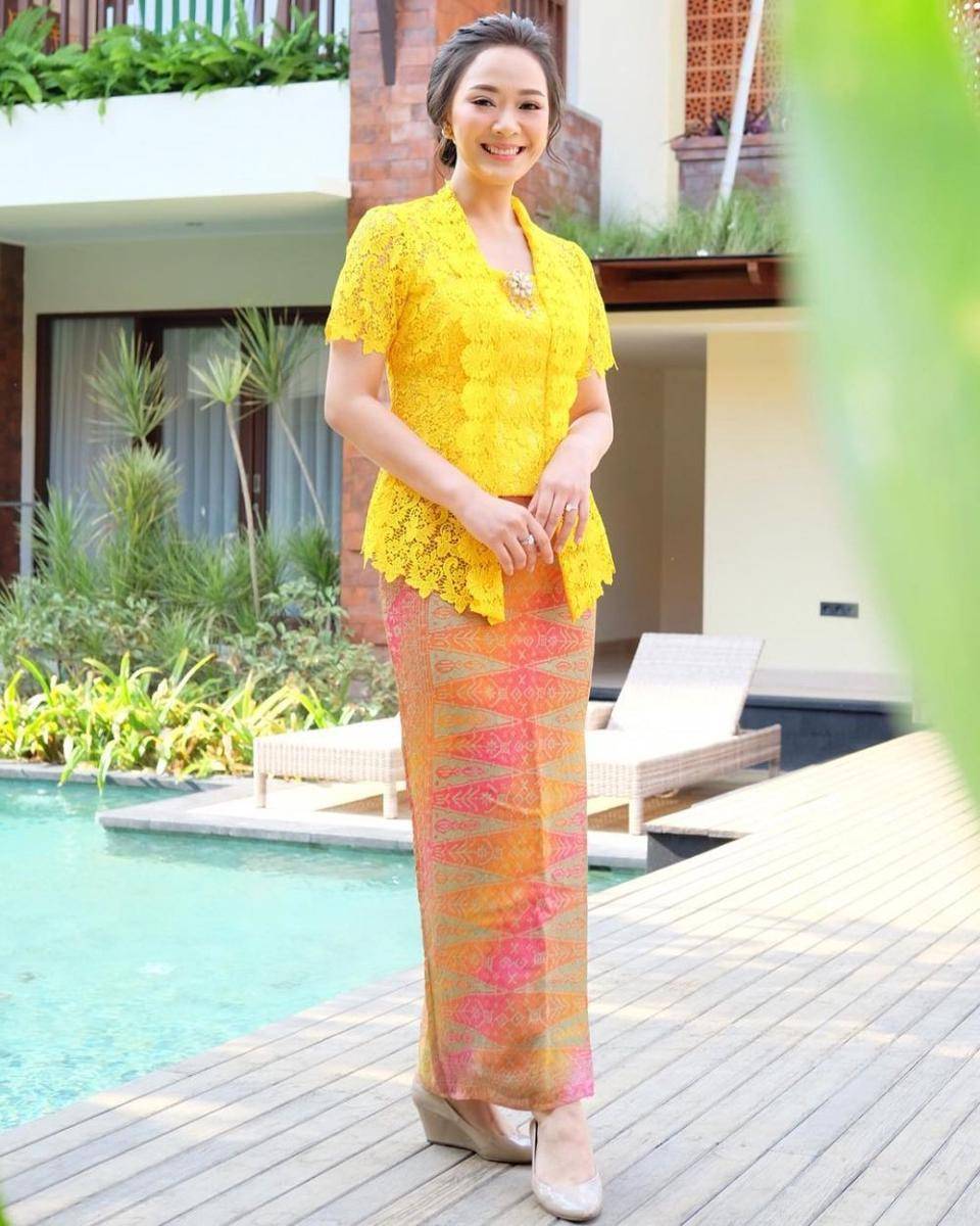 Kebaya Yuanita Christiani. (instagram.com/yuanitachrist)