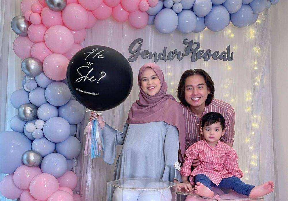 Momen gender reveal Cut Meyriska. (instagram.com/cutratumeyriska)