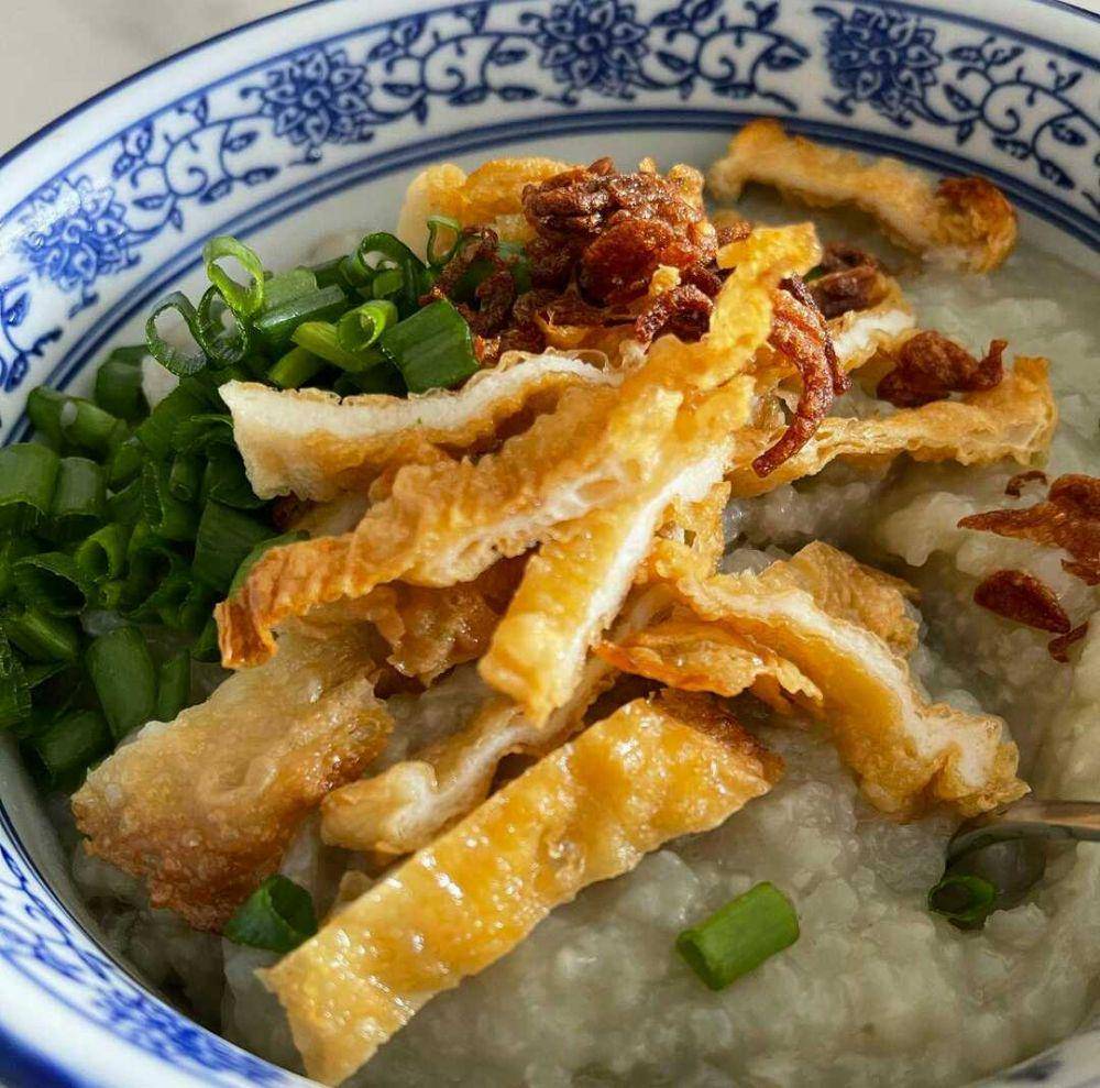 bubur telur abad (instagram.com/ooolonglonggirl)