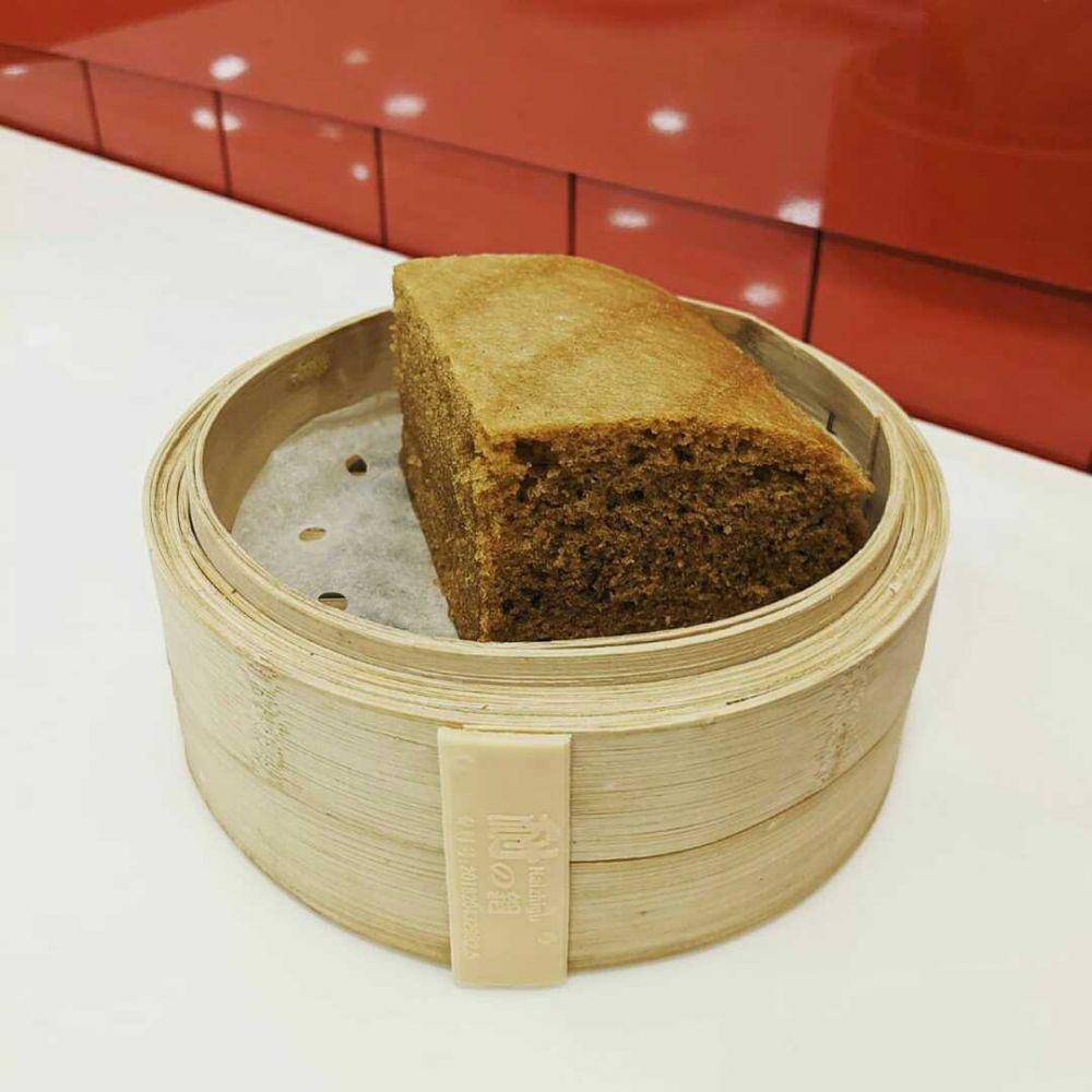 sponge cake (instagram.com/hellozizilovepanda)