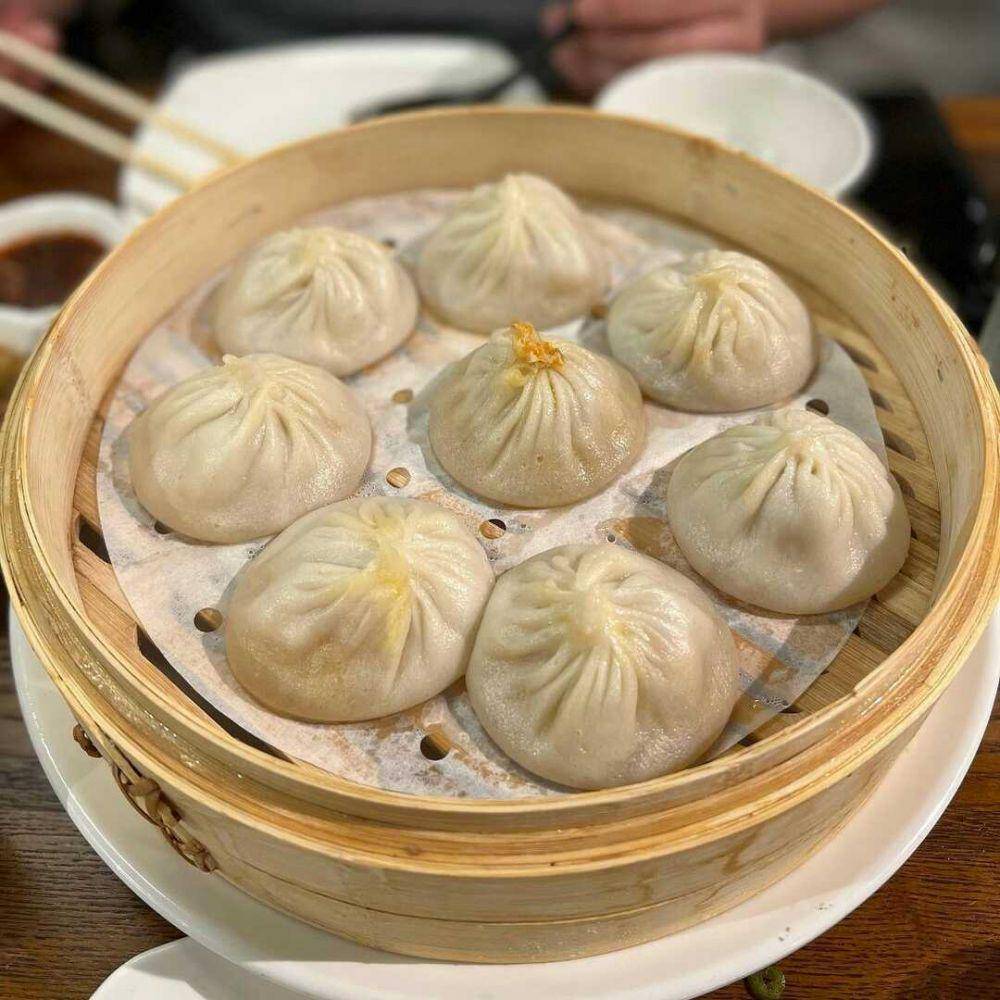 xiao long bao (instagram.com/strawbbysoju)