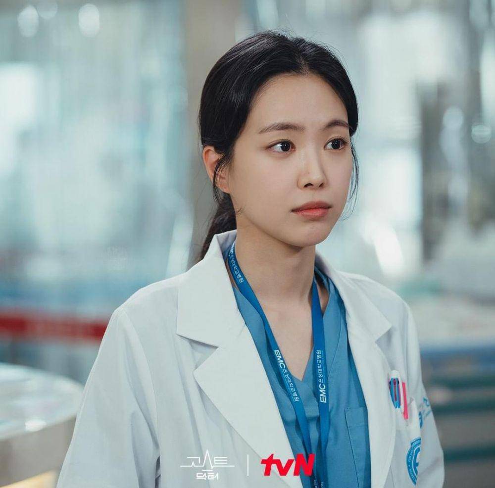 Son Na Eun di drama Ghost Doctor (instagram.com/tvn_drama)