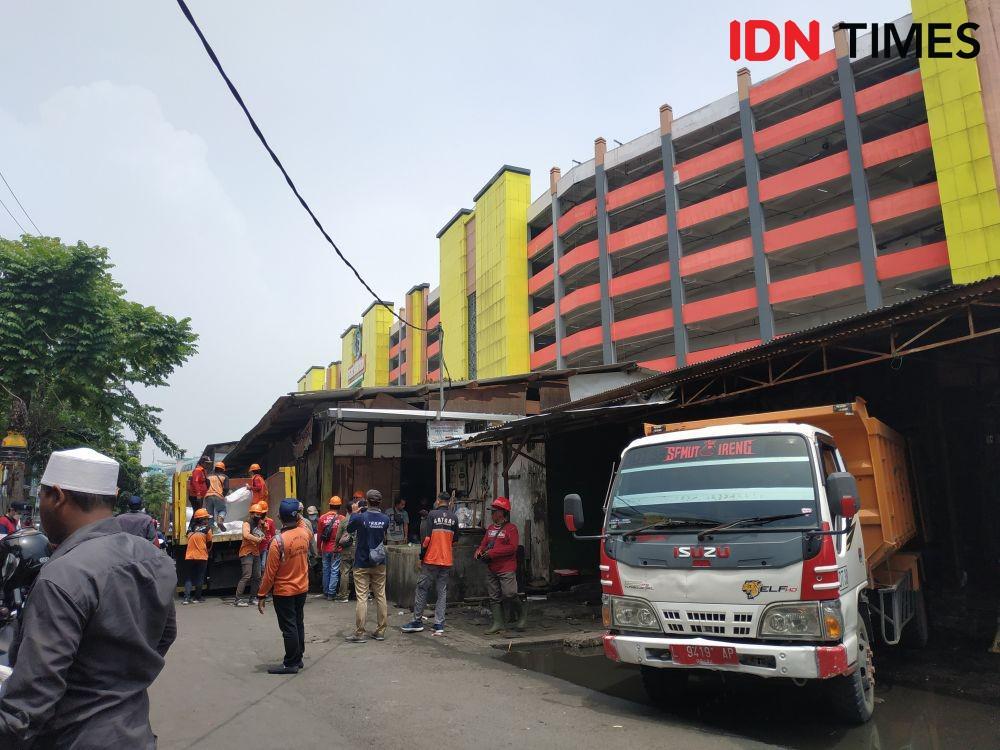 Ribuan Personel dan 2 Alat Berat Siap Bongkar TPS Pasar Turi