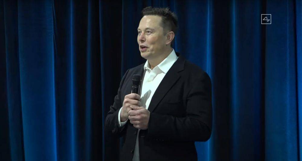 Elon Musk (youtube.com/Neuralink)
