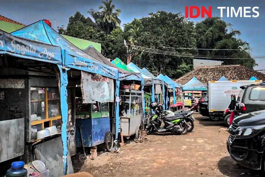 Digusur Proyek, Nasib Puluhan PKL Alun-alun Cililin Digantung