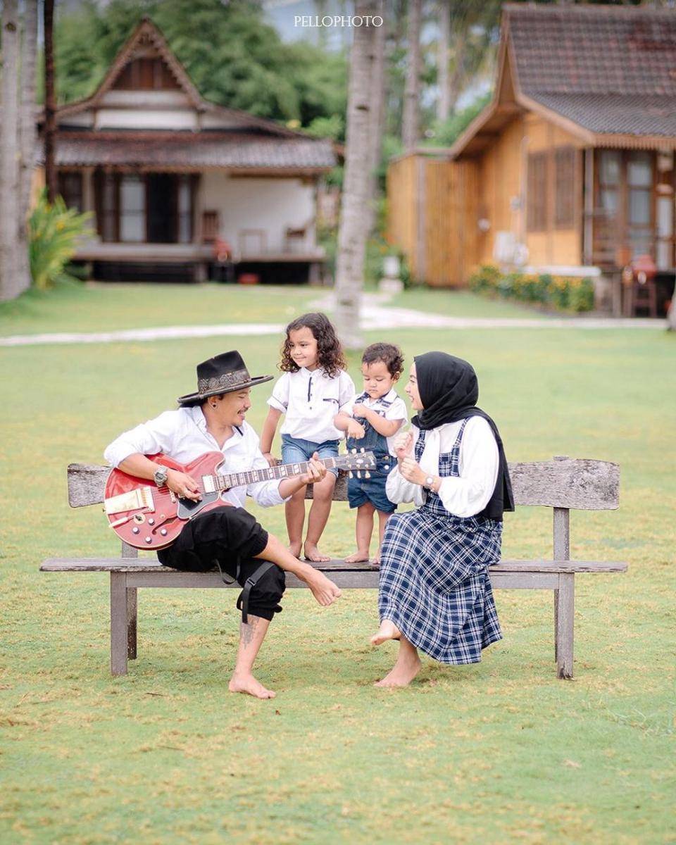 keluarga Cella Kotak (instagram.com/cellanadalam)