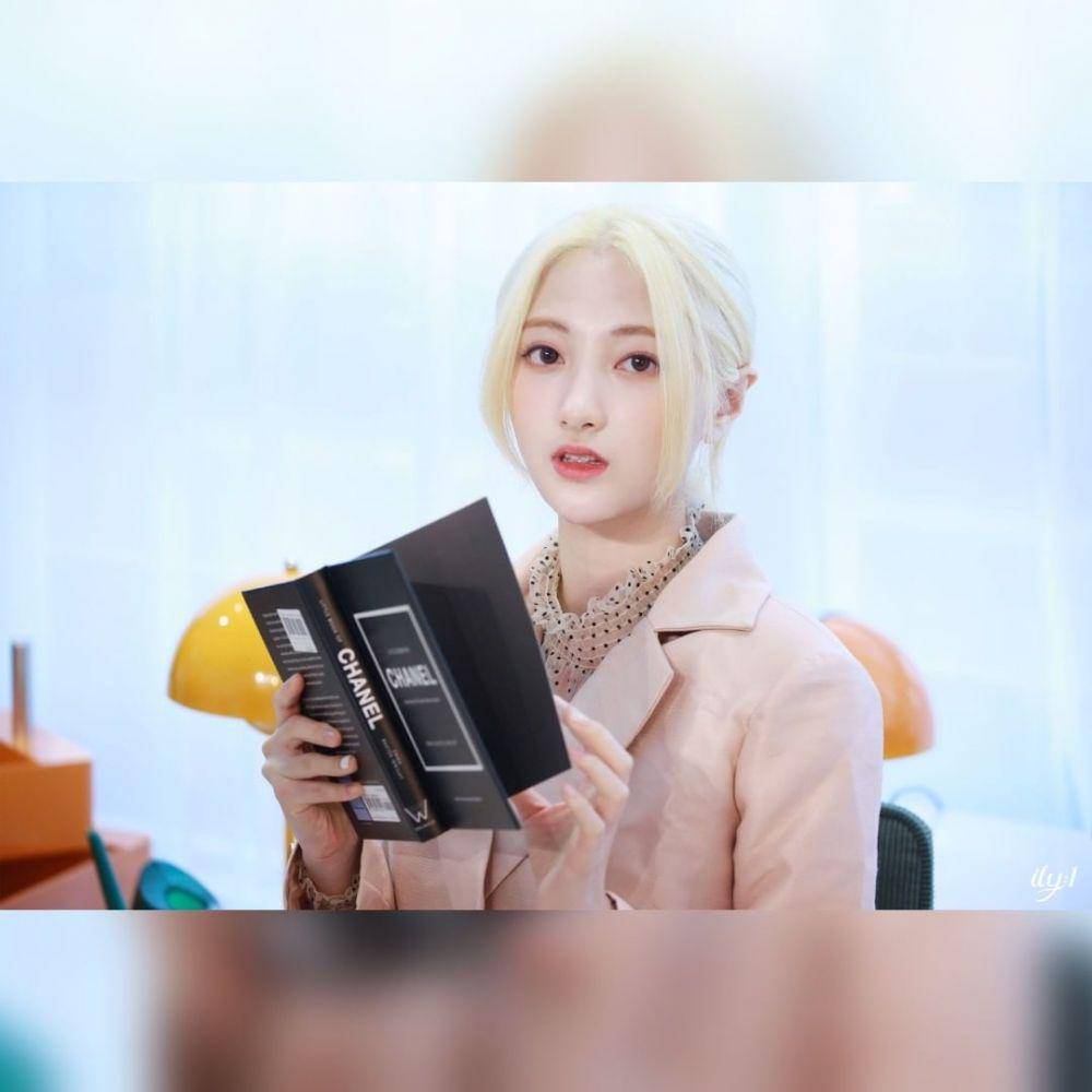 Rona ILY:1 (instagram.com/fcenm_ily1)