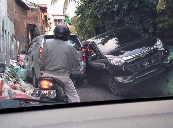 potret apes sendiri (instagram.com/wkwkland_real)