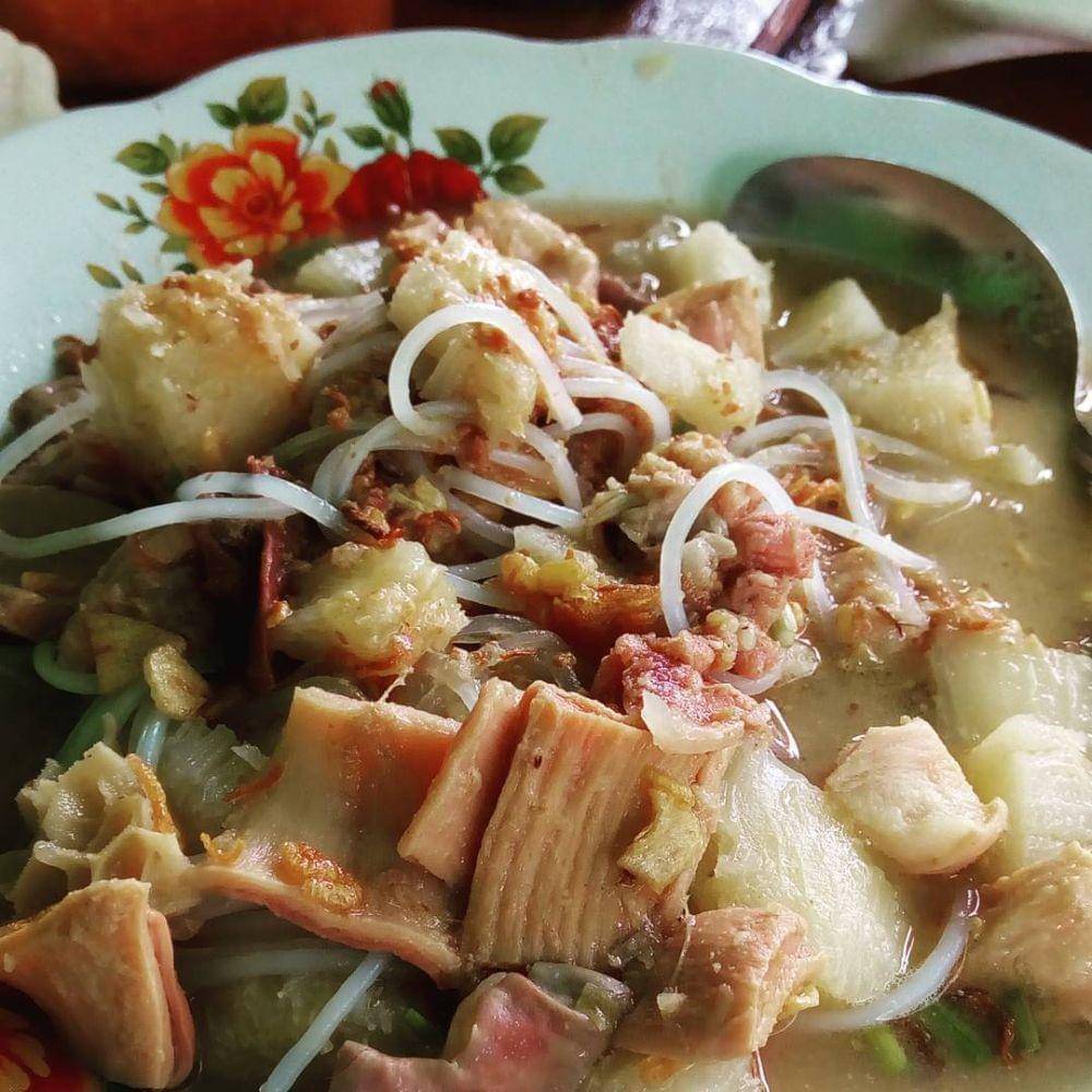 ilustrasi soto singkong (instagram.com/atikafebriyani)